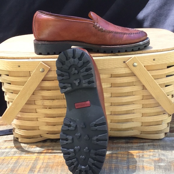 Cole Haan leather loafers in nearly new condition - Picture 3 of 5